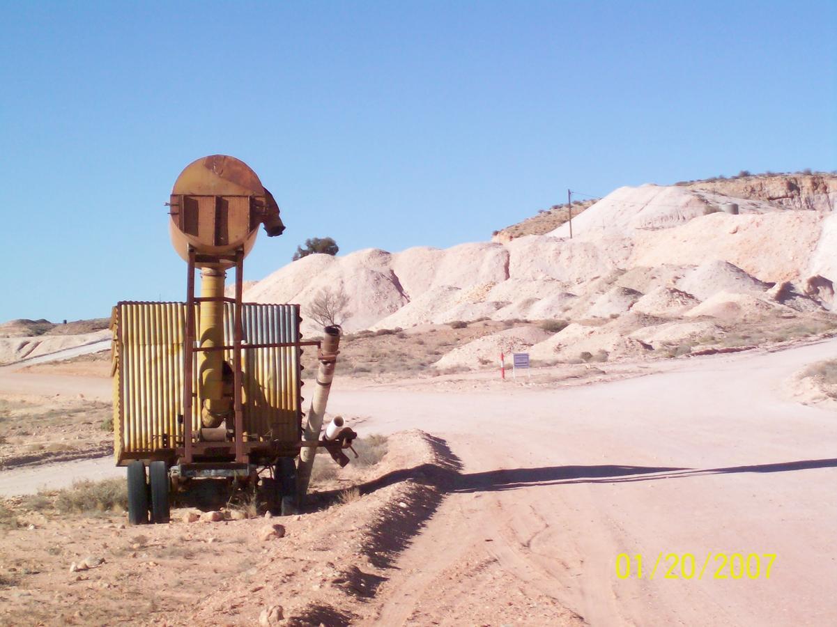 Appartamento Underground Gem Coober Pedy Esterno foto